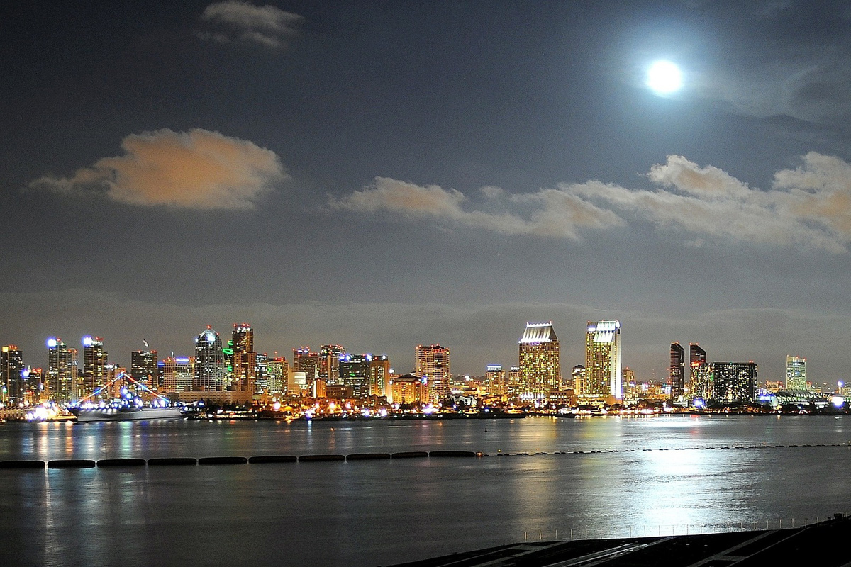 San Diego skyline at night